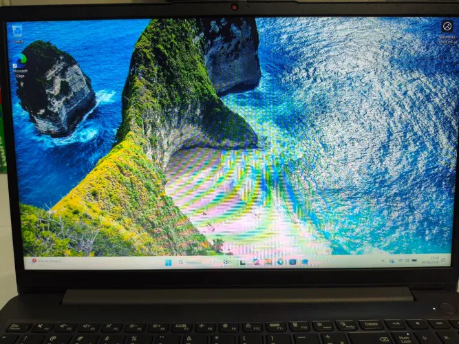 Notebook LeNovo AMD RYZEN 7 5700 U