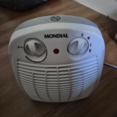 Aquecedor Mondial 110v usado (aquece 1 quarto de 3x4mt²)