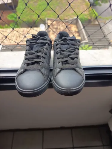 Tênis Adidas