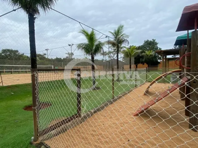 Terreno à Venda no Portal do Sol Green, Goiânia 1.250m² Frente para Mata