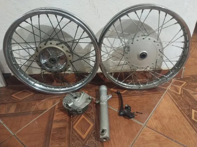 Par de rodas raiadas aro original tambor Titan 150 2004 a 2008
