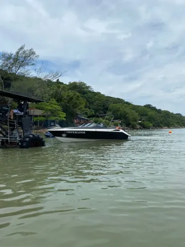 Phanton 235 proa aberta