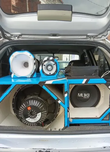 Som automotivo