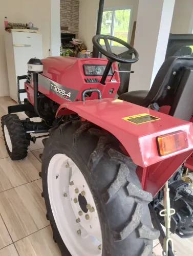 Vendo Trator Tramontini 3025 lindo