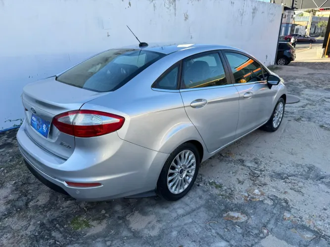 Ford Fiesta Sed. Ti./ti.plus1.6 16V Flex Aut. 2014