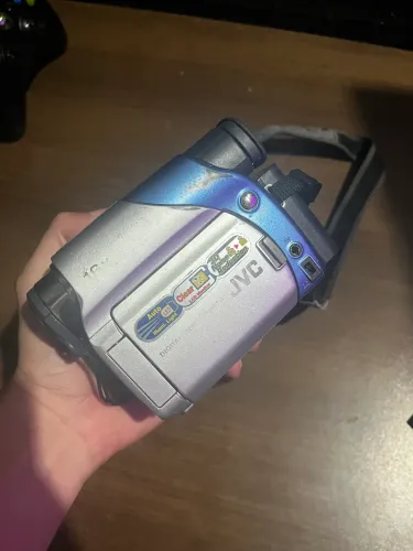 Filmadora JVC GR-D72U Mini DV