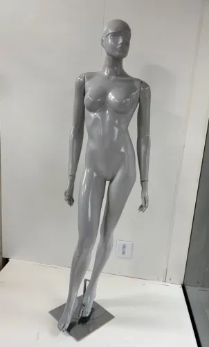 Manequins