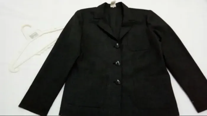 Blazer Cori Tamanho 42 Cinza Escuro Reto Bom Estado Cabide