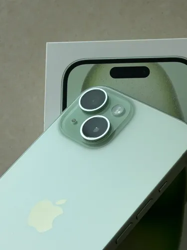 Iphone 15 256GB Verde