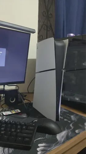 Vende-se ps5 slim mídia digital