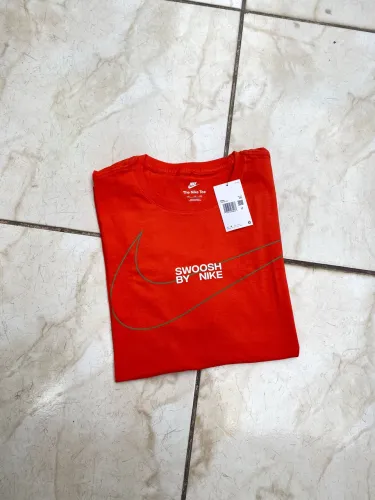 Camiseta Nike by Swoosh og