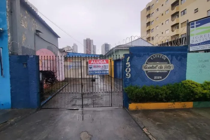 Casa Comercial Versátil em Gopoúva com 10 Vagas E 500m²