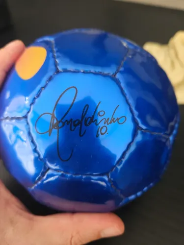 Omobol Ronaldinho 10  (nunca usada)