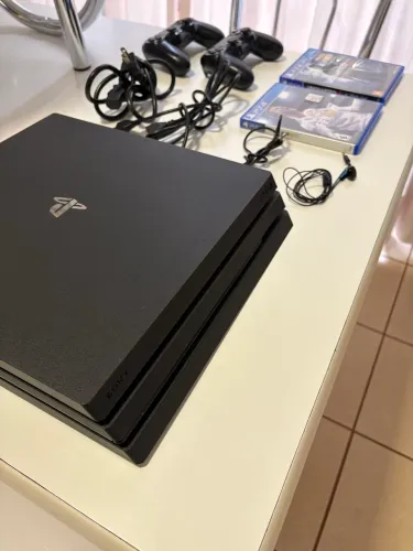 PS4 PRO - 1 TB
