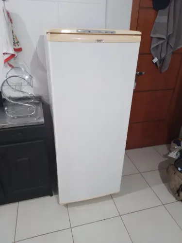 Freezer 240 litros