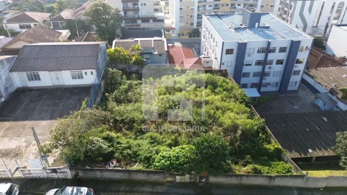 Terreno à venda em Coqueiros