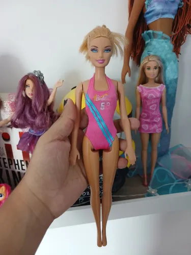 Barbie Nadadora