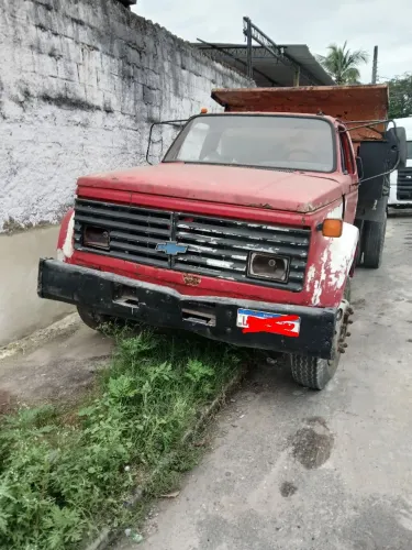 Freio a ar na dianteira e traseira