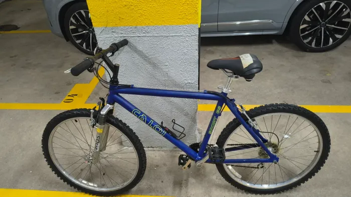 vende Se bicicleta Caloi Relíquia Peças todas Shimano muito conservada
