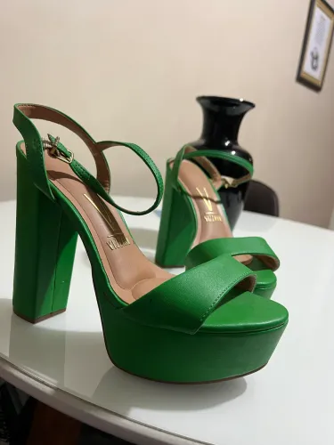 Sandália Salto Médio Verde N° 36