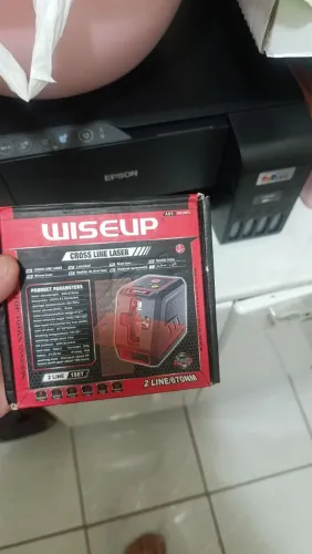 Pistola de pintura a bateria e nível lazer 