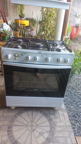 Fogão 5 bocas com forno