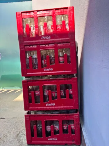 Engradado da coca cola KS com vasilhames 290 mL