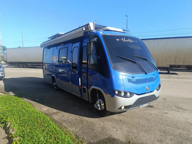 Motorhome em estado de novo