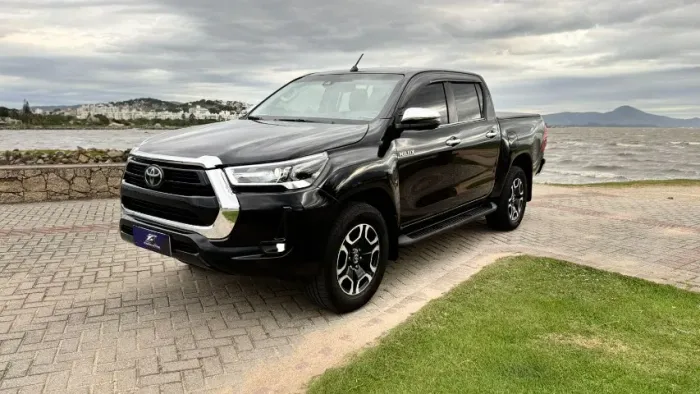 Toyota Hilux CD SRX 4X4 2.8 TDI 16V Diesel Aut. 2021
