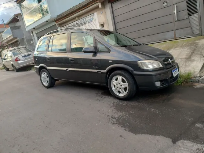 Chevrolet Zafira Comfort 2.0 MPFI Flexpower 8V 5P 2005