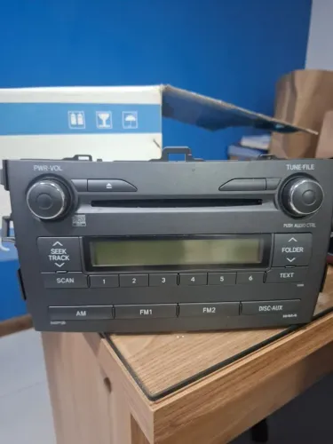 Rádio Original Toyota CD MP3 AUX - Excelente Estado de Conservação