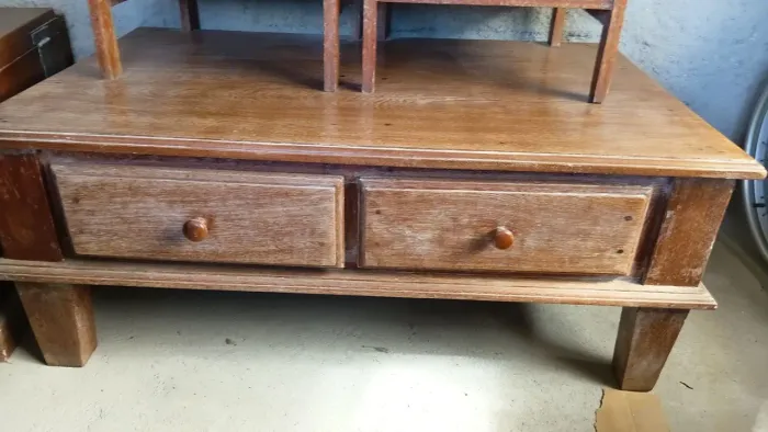Vendo Mesa De Centro Grande Com Duas Gavetas Mede 1,15C,45A & 73P.CURIOSOPROCUREOQUEFAZERR