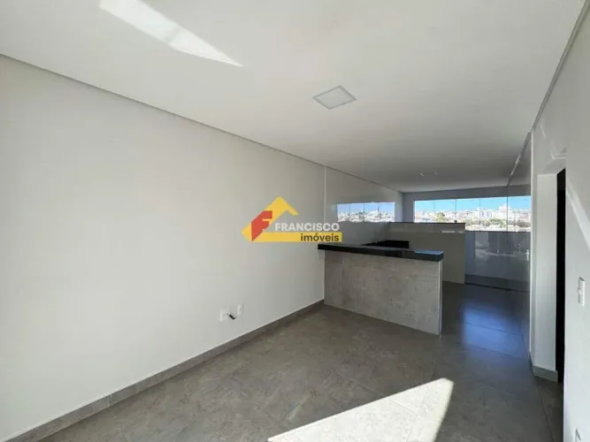 Casa para aluguel, 3 quartos, 4 vagas, Bela Vista - Divinópolis/MG