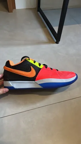 Tênis de basquete Nike JA 1