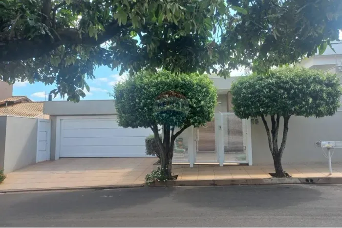 Casa Moderna com Área de Lazer Completa e Alto Padrão de Acabamento