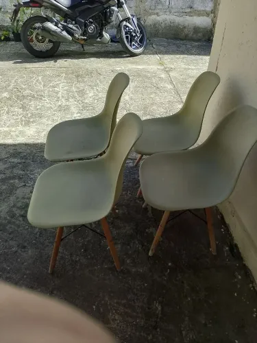 Cadeiras semi novas