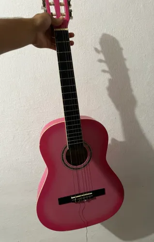 Violão rosa giannini