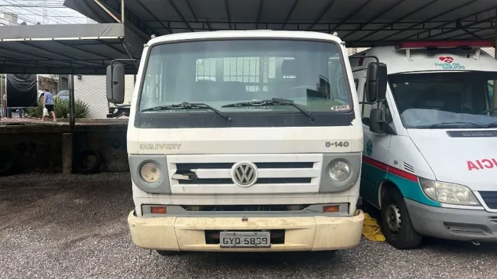 Volkswagen 5-140 Delivery 2011/2011 - Carroceria de Madeira