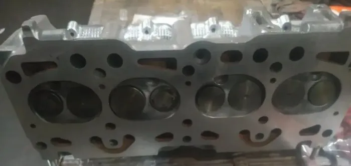 Cabeçote De Motor 1.0 8v 4 Cilindros Com Válvulas (Recondicionado)