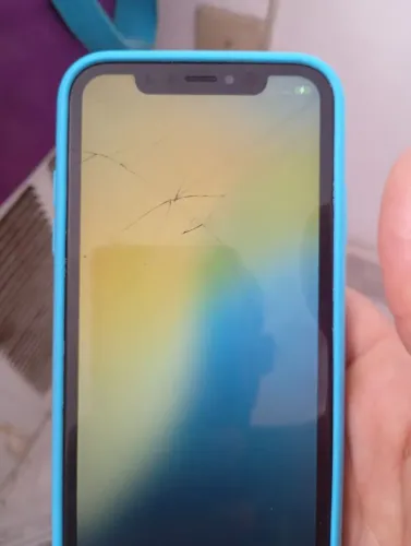 Vendo iphone xr funcionando perfeitamente. Face id nao pega bateria 79%