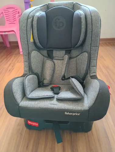 Cadeirinha reclinável novinha
