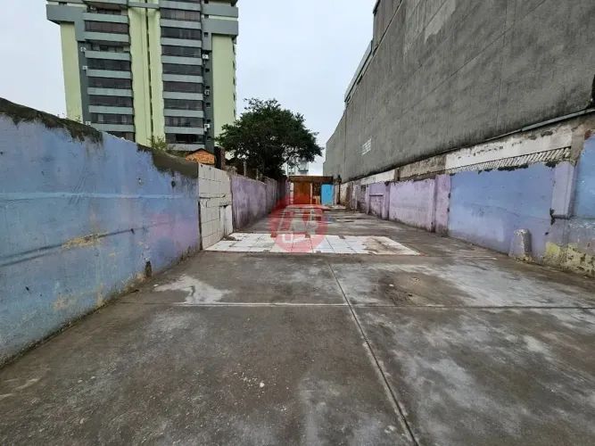 Terreno para alugar, 86 m² por R$ 3.205,00/mês - Santana - Porto Alegre/RS