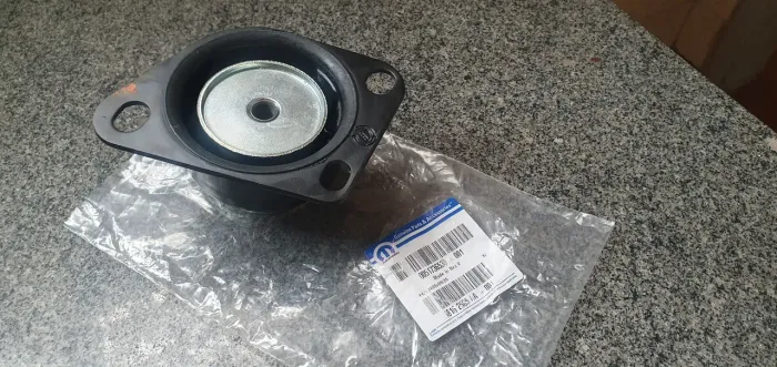 Coxim superior do câmbio Fiat 51736530