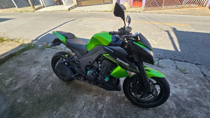 Kawasaki Z1000 2011 - Muito bem cuidada