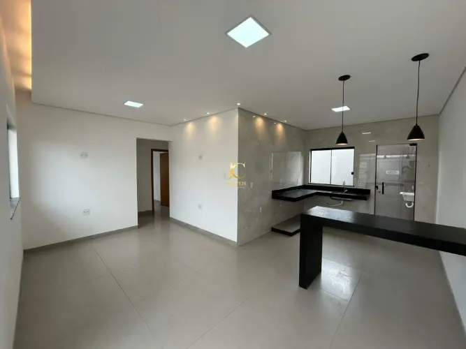 Casa residencial à venda no Bairro São Roque, em Divinópolis/MG