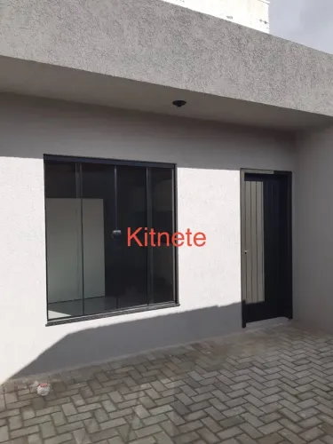 KITNET PARA 1PESSOA (somente mulheres), INCLUSOS LUZ E ÁGUA