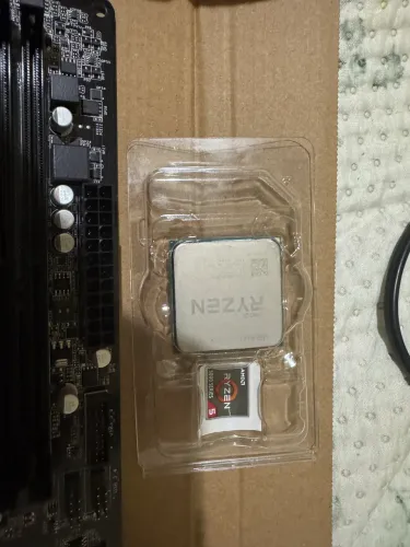 Processador Ryzen 3 3200g + placa mãe ASUS prime A320M-K