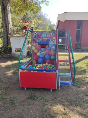 Brinquedos infláveis em perfeito estado