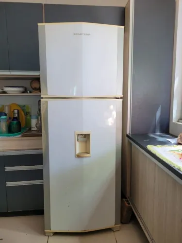 Vende-se Geladeira funcionando