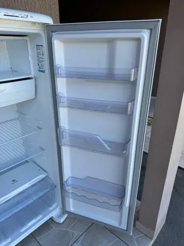 Vendo Geladeira